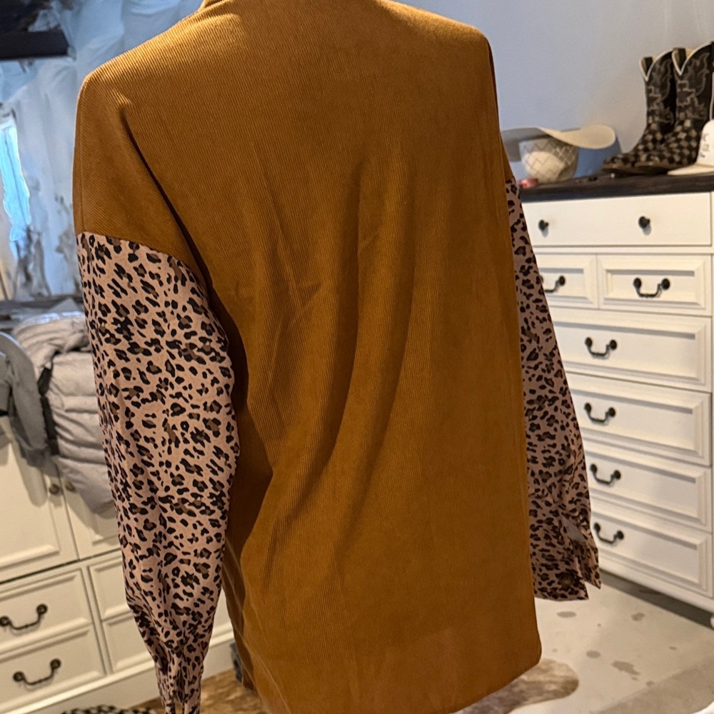 Leopard Patchwork Button-Up Jacket - Picture 2 of 2